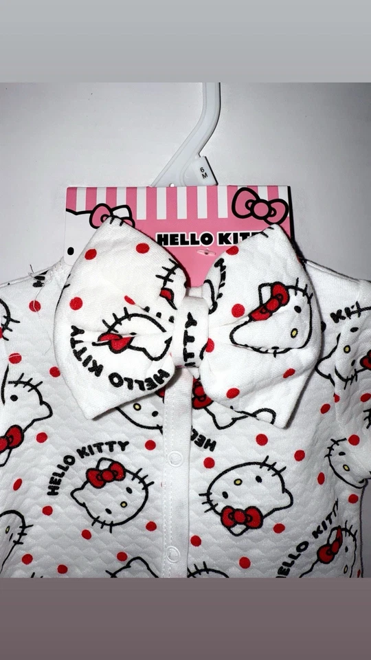 NUEVO pijama abotonable Hello Kitty Foto 3 de 4