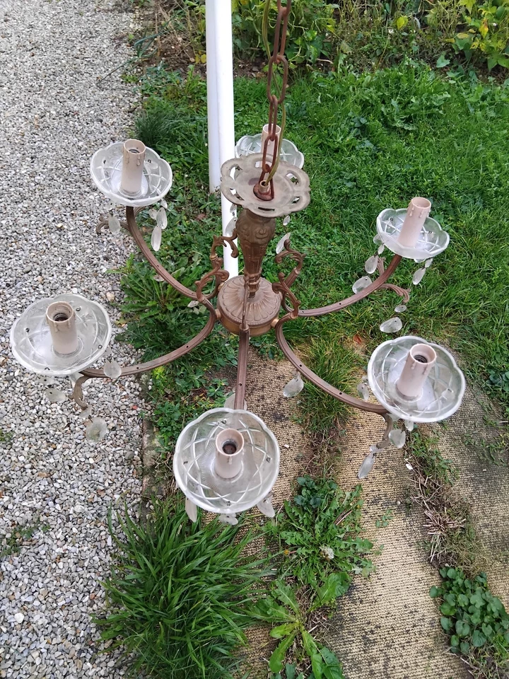 Ancien lustre 5 feux à pampilles de style Louis XV / complet en état de marche - Photo 2/4