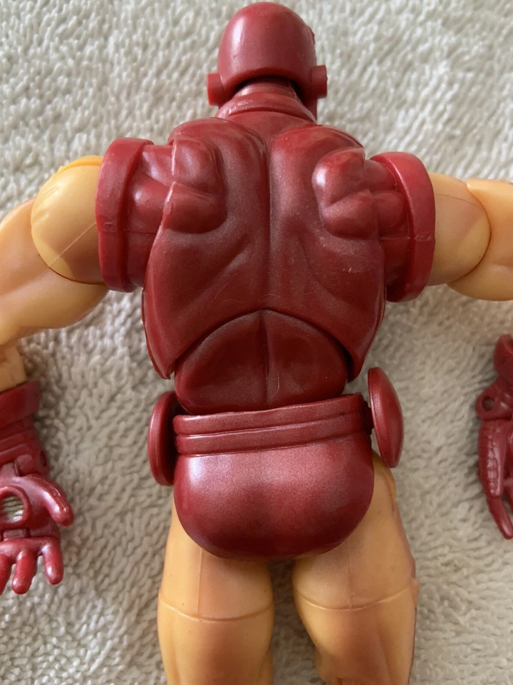 Figura de acción Iron Man Tony Stark ToyBiz 2002 Marvel Legends serie 1 Foto 4 de 4