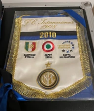 INTER FC  GAGLIARDETTO CELEBRATIVO RICAMATO TRIPLETE 2009/2010 CONF. ORGINALE