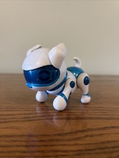 Teksta Newborn Robot Puppy