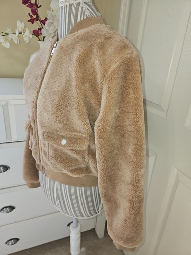 No Boundaries Womens Juniors Tan Faux Fur Zip Bomber Jacket Cargo Pockets Sz. S - Picture 10 of 21