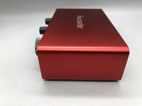 Focusrite Scarlett Solo 3rd Gen USB Audio Interface 2-in 2-out - Picture 3 of 7