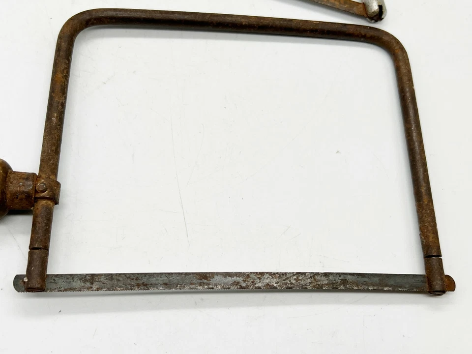VINTAGE 2 PAIR OF HACKSAWS HACKSAW AND MORE D SHAPED ONE - Image 2 of 4