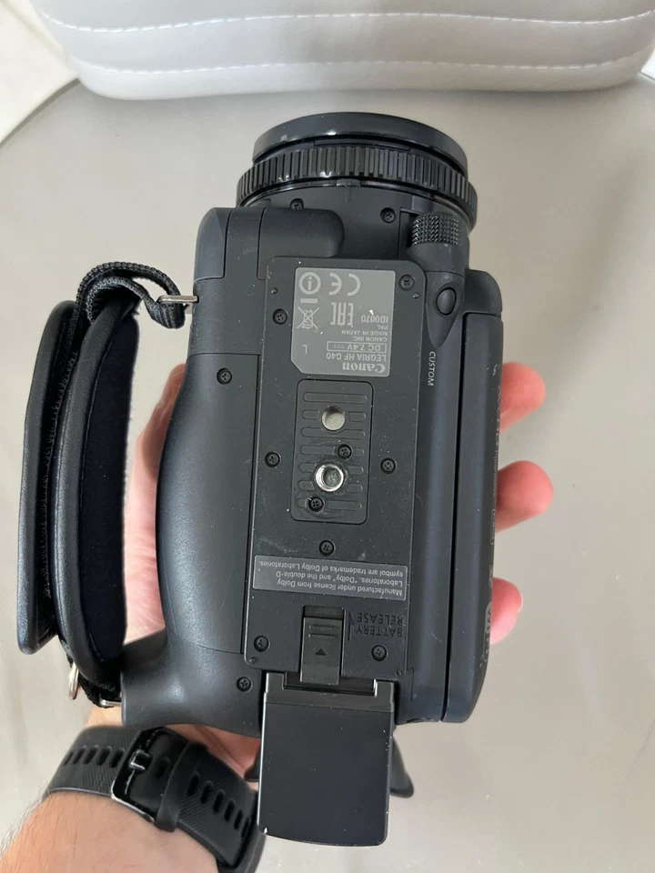 Canon LEGRIA HF G40 / Camcorder / Videokamera / Touchscreen - Bild 4 von 4