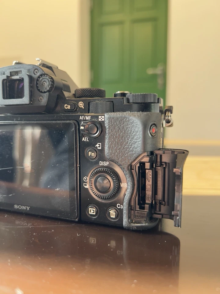 Sony Alpha 7S, photo 4 of 5