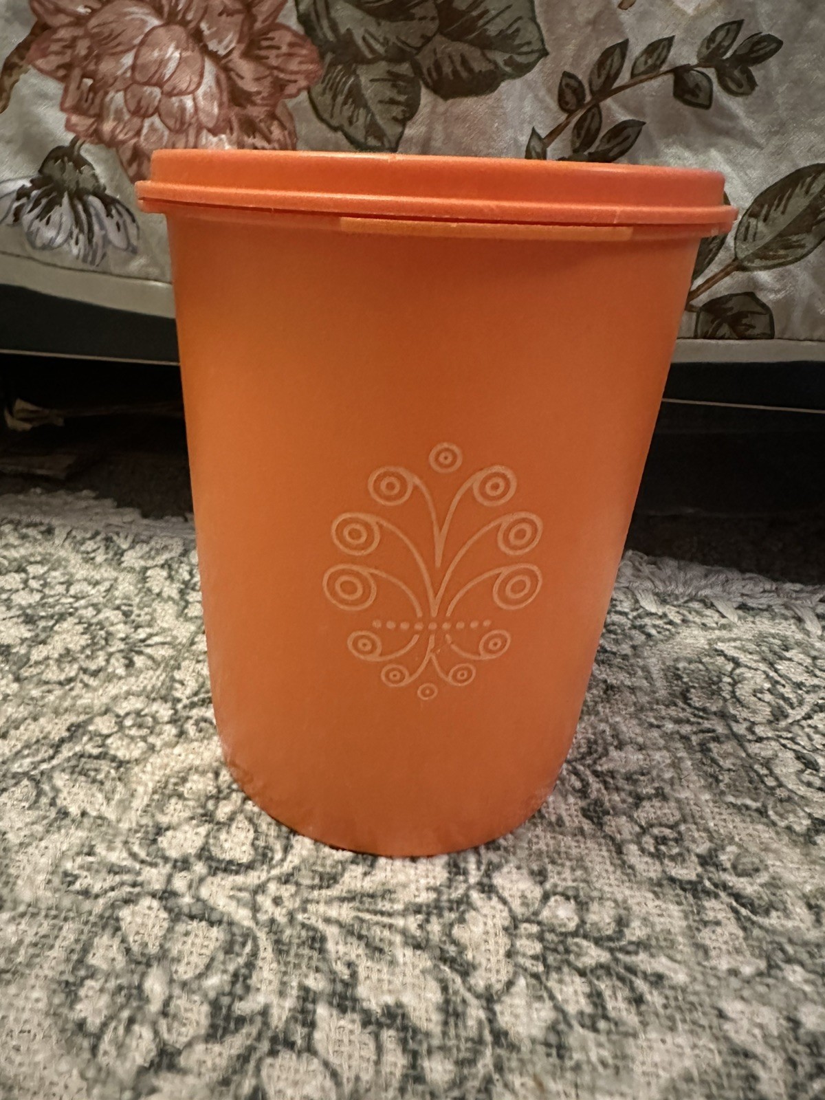 Vintage Tupperware Orange Servalier Canister #811 And Star Lid #812 6”1