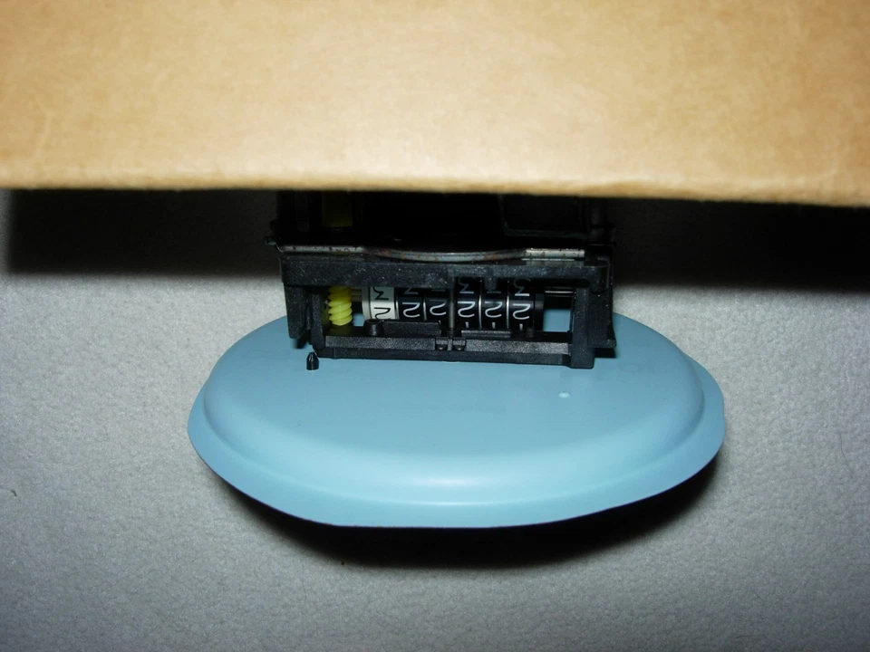 PONTIAC BONNEVILLE, GRAND PRIX, LeMANS SPEEDOMETER, NEW OLD STOCK, 1982-1983, GM Foto 3 de 4