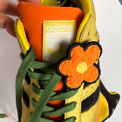 adidas gazelle silver green womens Kid's Originals Superstar "Save The Bees" Grade School