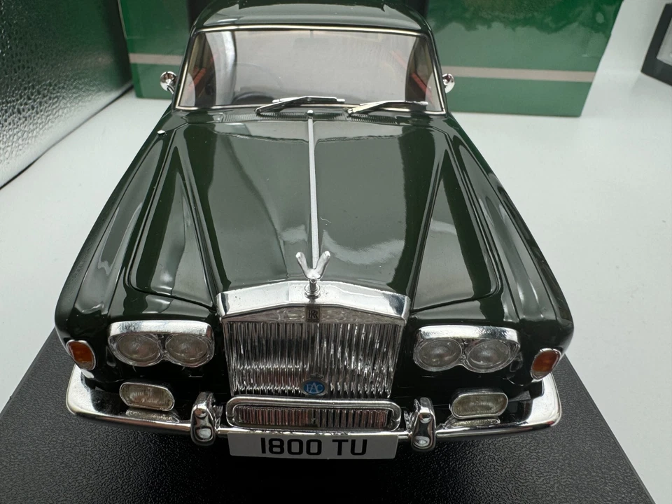 Cult 1/18 Rolls Royce Silver Shadow 1975 #B02 Green (Small scratches) - Image 4 of 4