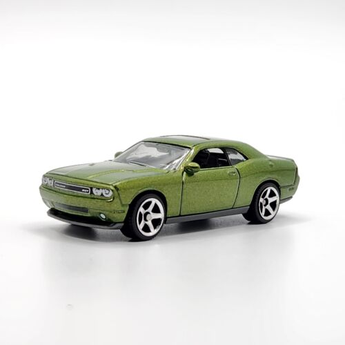 Dodge Challenger SRT8 2008 08 coleccionable escala 1/64 modelo diecast excelente - Imagen 2 de 6