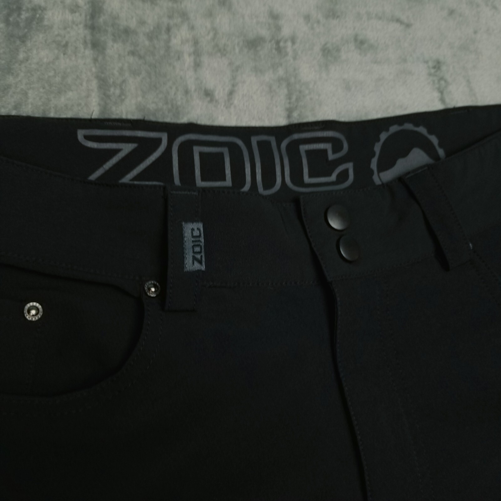 Zoic Men's Cycling Pants Large Black Stretch Roll Up Reflective