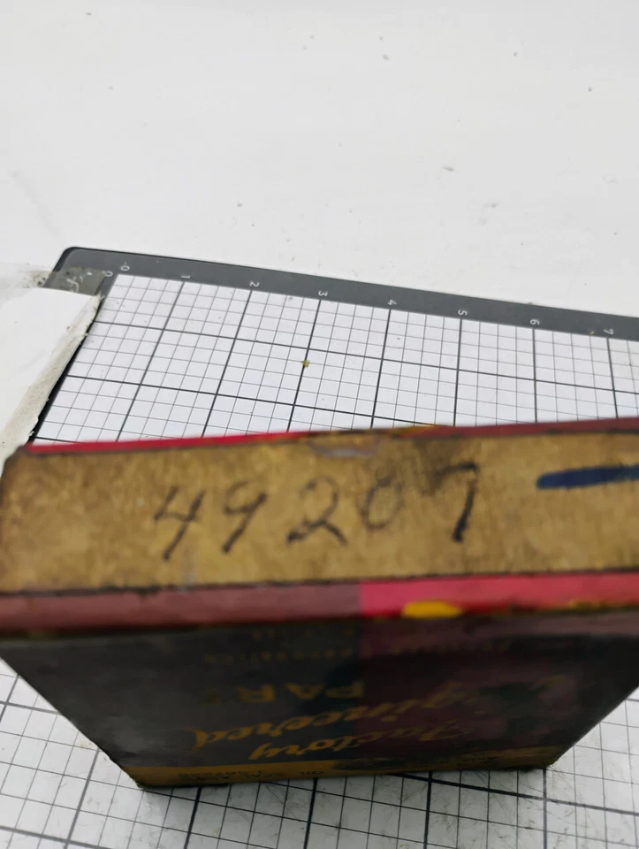 Chrysler Imperial 1937-39 Mopar 567235 Rear Pinion Axle Oil Seal NOS Made in USA - Image 3 of 4