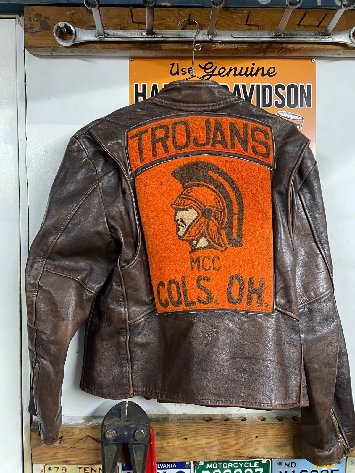 vtg 1970's Motorcycle Club Leather jacket Gem