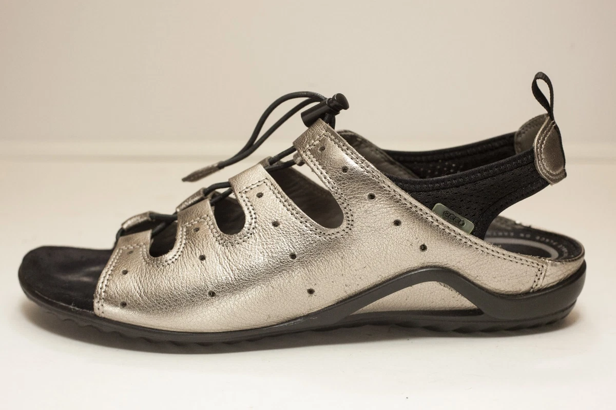 Sandali sportivi ecco sale