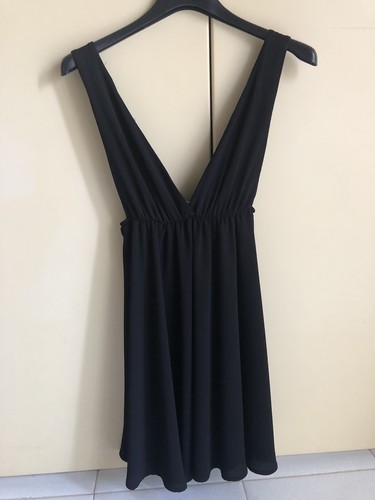 Vestito nero corto con scollo profondo Brandy Melville XS | eBay