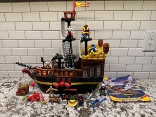 2002 Fisher Price IMAGINEXT Pirate Raider Ship COMPLETE B1472