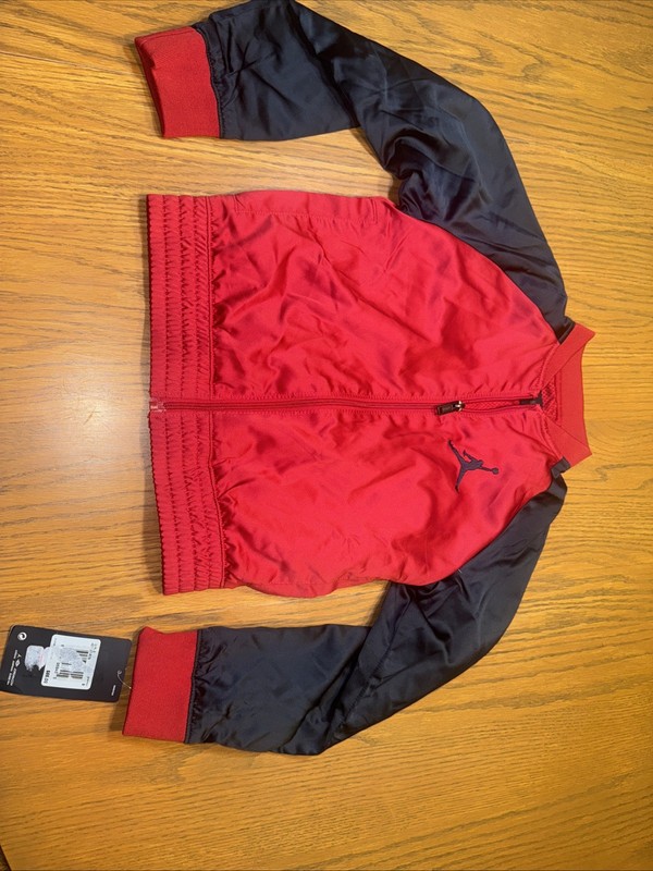 New. Girls Gym Red Jordan Hooded Zip Up Jacket  Size Small (8-10)