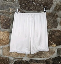 Vtg Vanity Fair White Bloomers Pettipants Slip Women's L 12-778 / 20"L Stained 