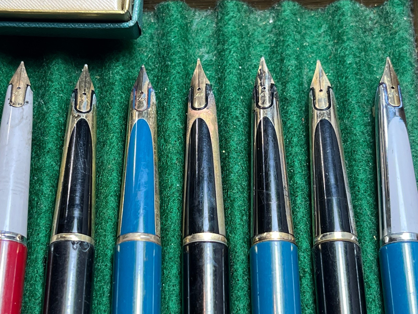 Massive lot of Waterman c/f fountain pens from the 1950s for parts & restoration