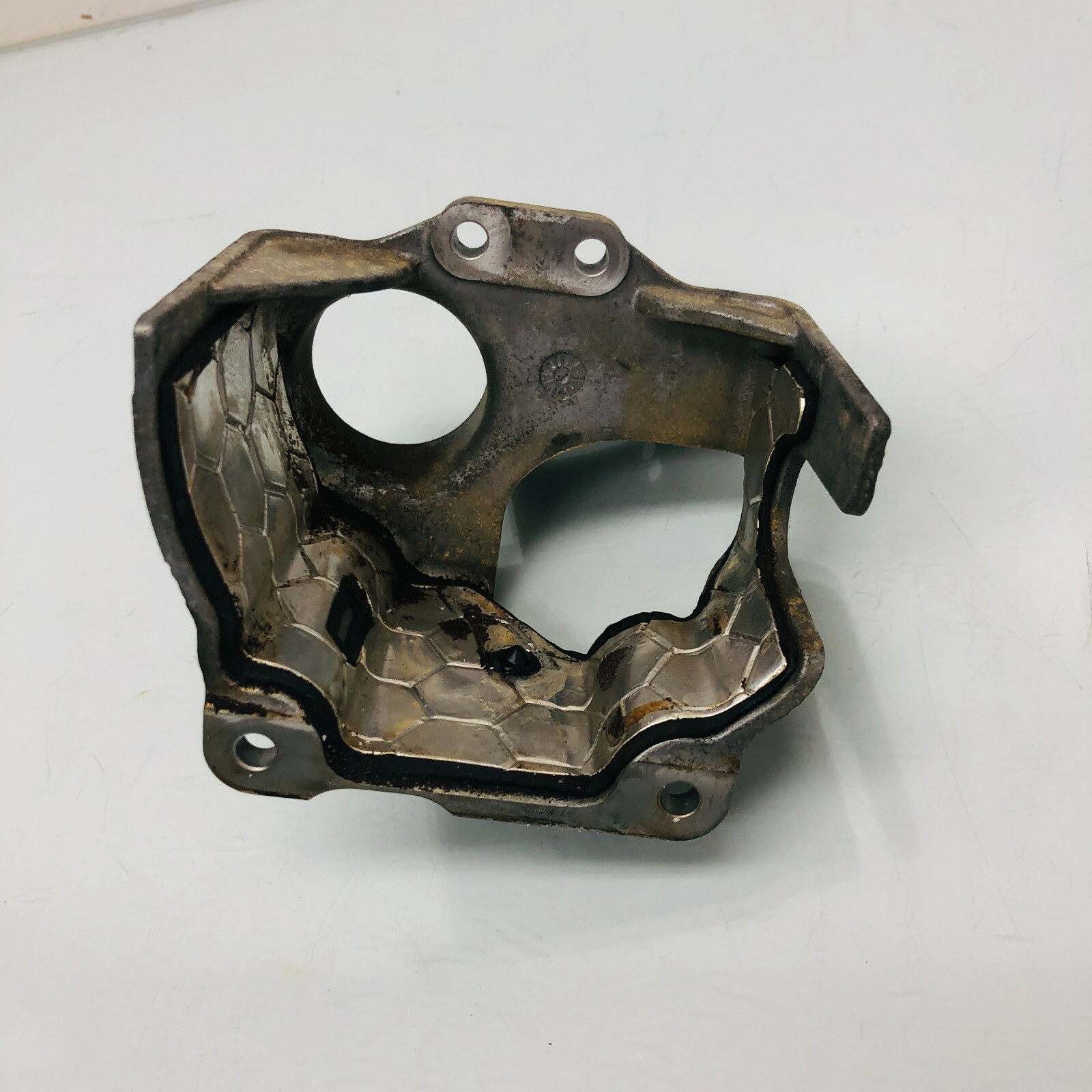 2014 - 2017 Maserati Ghibli Engine Motor Bracket Pump Cover OEM 298484