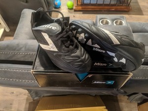 mitre cleats