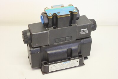 VICKERS  DG5S4 0433C T M FW D5 60 & DG4V-3S-6C-M-FW-D5-60 Ventil Valve Pilot