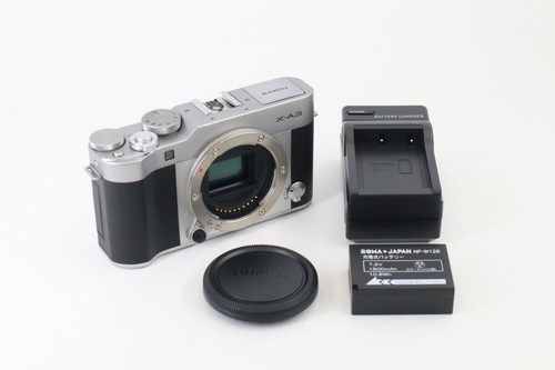 Fujifilm X-A3 Silber Body 24,2 MP Spiegellose Kamera aus Japan (f01514)