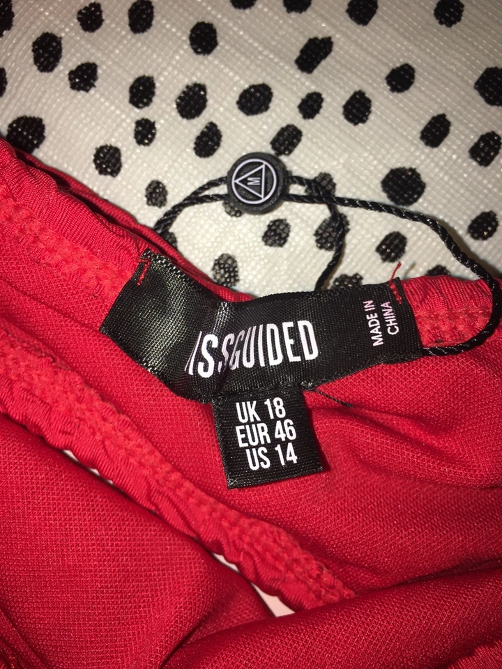 Conjunto de bikini bandeau rojo Missguided talla 18 nuevo con etiquetas Foto 4 de 4
