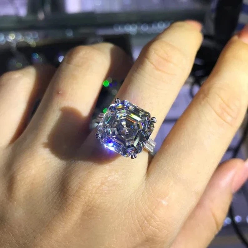 RARO ¡Anillo solitario de diamantes tratados blancos certificado de 10,90 quilates! Tachuelas de diamante GRATIS Foto 2 de 4