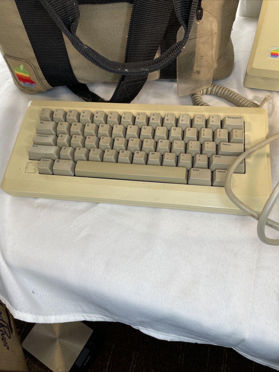 Apple Macintosh 512K Vintage Computer With Original Keyboard