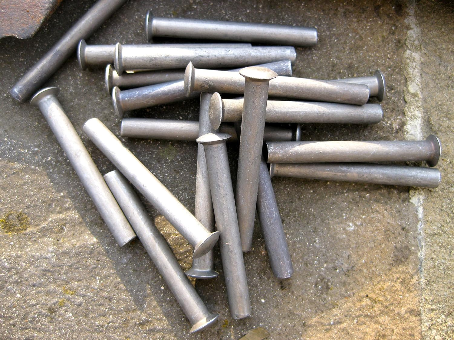 5 X Rivets for Shovel Spade Fork Handle Repair 50X6Mm Rake Hoe Garden Lawnmower