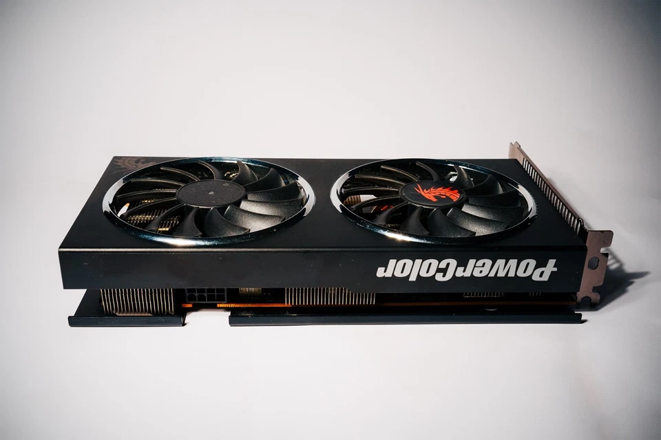 Scheda video (GPU) Powercolor RX 5500XT - Immagine 3 di 4