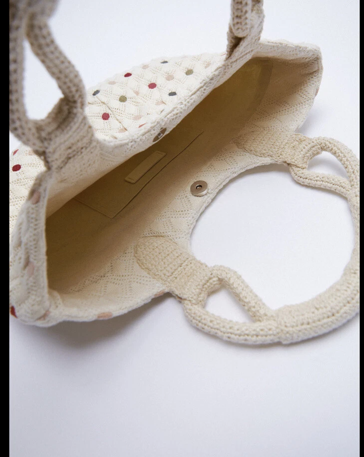 Nuevo con etiquetas Bolso Zara Lunares Tejido Crema Gran Tamaño OS Ref 6172/710 Nuevo Foto 2 de 3