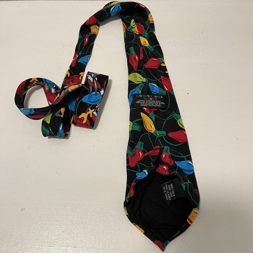 Looney Tunes Mania Christmas Lights Neck Tie Vintage 1993 Gift Silk Bugs Bunny - Picture 3 of 5
