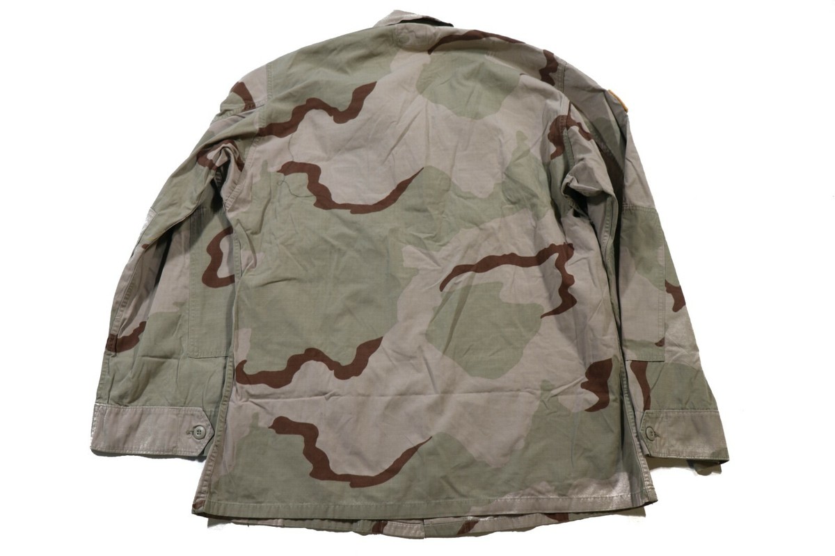 未使用品　米軍　実物　COMBAT DESERT JACKET MEDIUM USMC Desert Combat Jacket - Venture Surplus - Genuine Issue