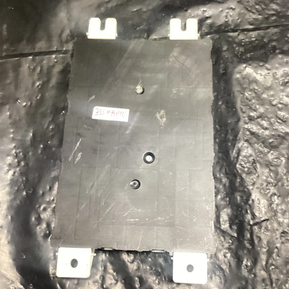 2019 Chrysler Pacifica Body Control Module Mopar OEM 68402177AB - Image 4 of 4