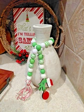 THE GRINCH CHRISTMAS GREEN DECORATIVE WOODEN GLASS BEAD ROPE HAND MADE GIFT 2