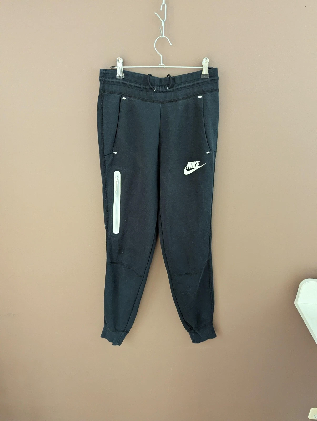 Nike Pants Mens XS Black Fleece Joggers Sweatpants Zip Pocket Cuffed Logo
Opens in a new window or t
