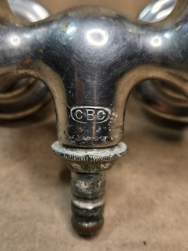 Vintage CBO 2 Handle Hot Cold Metal Faucet Wall Mount Claw Foot Handles - Picture 3 of 7