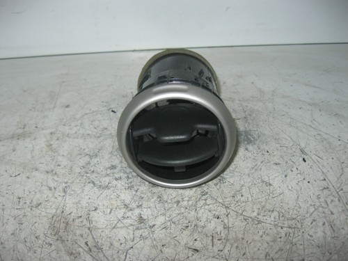 Nissan Qashqai+2 1.5 dCi DPF J10 Bj 2013 Düsen / Luftausströmer