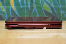 Clean Nintendo New 3DS XL Metallic RED W/ Box, Charger & Stylus USA Version