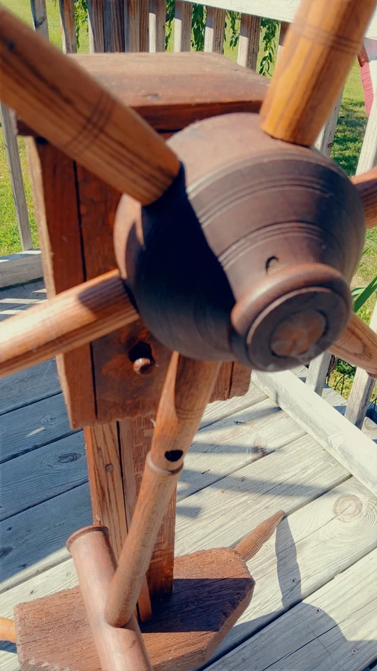 Primitive American Weasel From 1800s Hardwood Farm Yarn Winder Wheel Wool Spinnr - Image 3 of 4