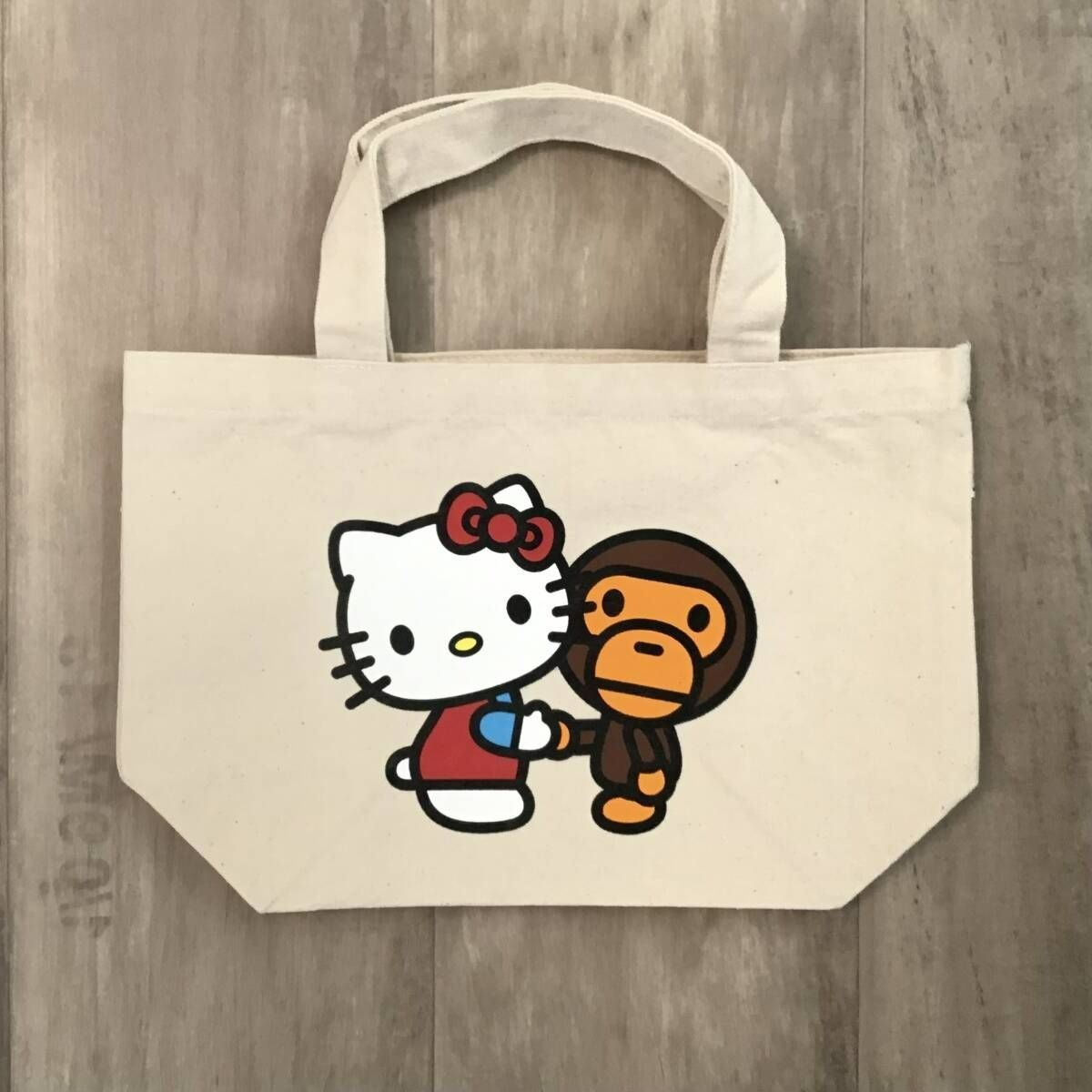 BAPE × Sanrio Hello Kitty Milo tote bag a bathing ape NIGO White
