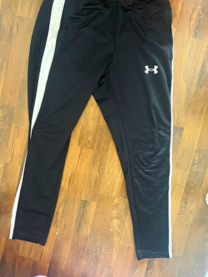 Under Armour Herren Trainingsanzug 2-teilig Jacke+Hose Schwarz/Grau Gr. L Fitted