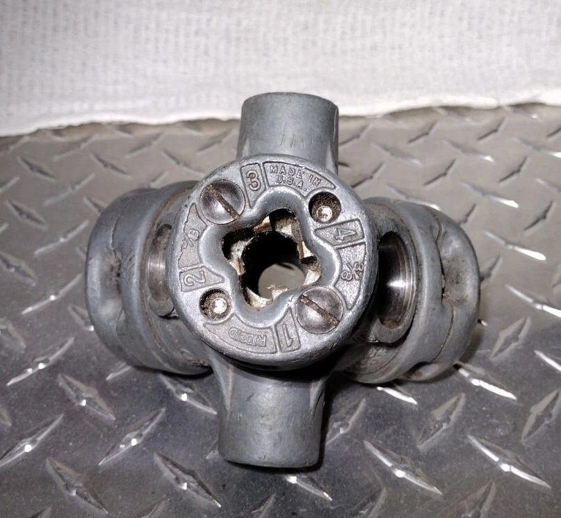 Ridgid No. 30-A 3-Way Pipe Threader 1/2" x 3/4" x 3/8" - Image 2 of 4