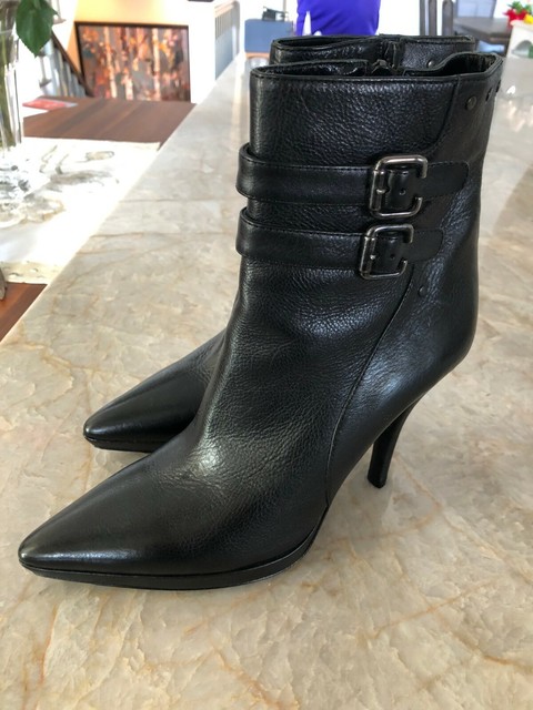 via spiga delaney block heel bootie