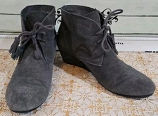 Womens Crown Vintage lace up,grey suede ankle boot, wedge heel size 9.5