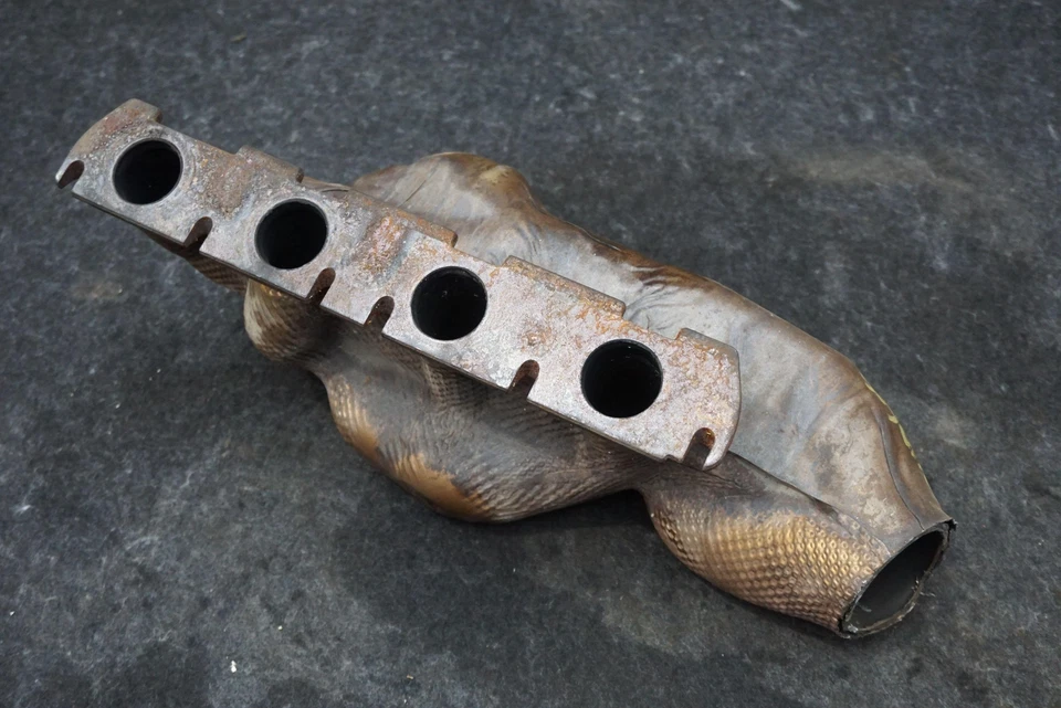 Colector de escape trasero izquierdo OEM 420251211DX Audi R8 tipo 42 4,2 L V8 2011-13 *Nota Foto 3 de 4