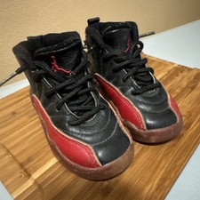 Air Jordan 12 Retro Flu Game 2009 Size 7.5 C Toddler. 